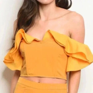 Stunning off shoulder Yellow Crop top